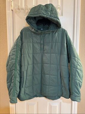 Quilted Hooded Pullover Jacket in Sage Green